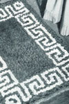 classic rug pattern