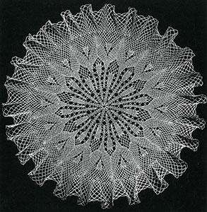 Tulip Garden Doily Pattern #S-949