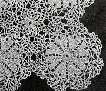 Sundial Tray Mat Pattern #7021 swatch