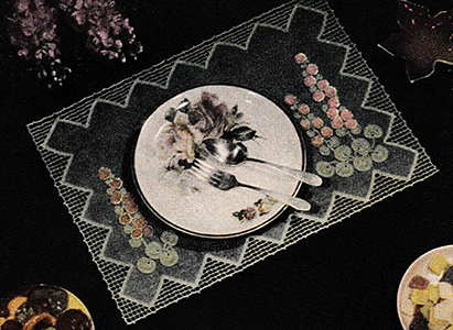 Hollyhock Place Mat Pattern #12