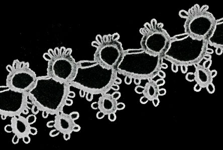 Lacy Border 4 Pattern