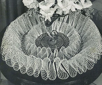 Frou-Frou Doily Pattern #12-53