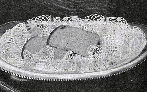 Beruffled Bread Tray Doily Pattern #3-44