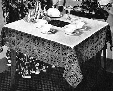 Five o'Clock Tablecloth Pattern #7154