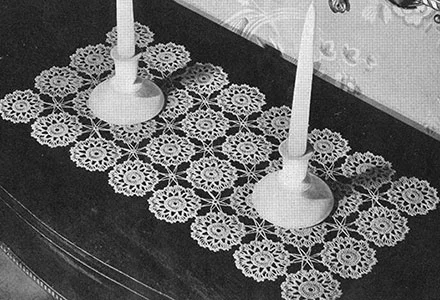 Magnolia Gardens Runner Pattern #7228