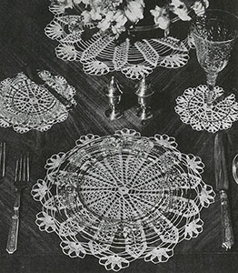 Flower Spoke Luncheon Set Pattern #7550