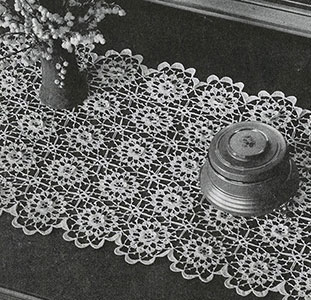 Flowerstrewn Runner Pattern #7577