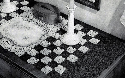 Simplicity Table Runner Pattern