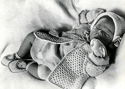 Sacque, Cap, Bootees, and Mittens Set Pattern #5340