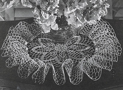 Easter Lily Doily Pattern #D-137