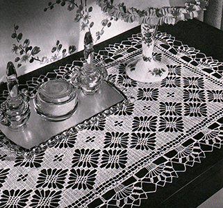 Clover Path Runner Pattern #N-109