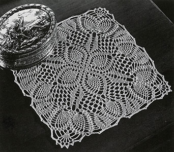 Pineapple Posy Doily Pattern #PD-426