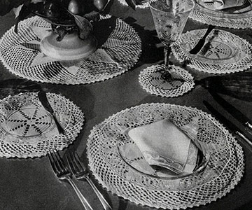 The English Daisy Luncheon Set Pattern #747