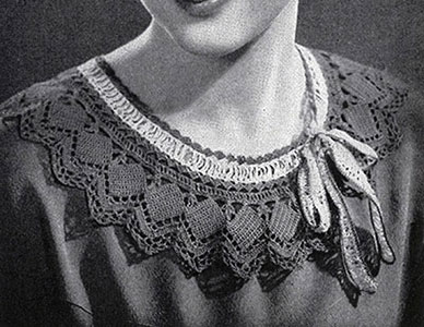 Green Crocheted Collar with Ecru Trim Pattern #23