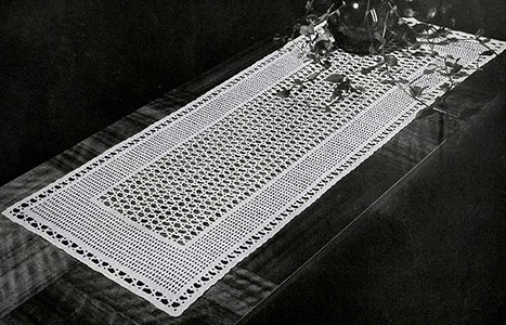 Lacet Table Runner Pattern #7001