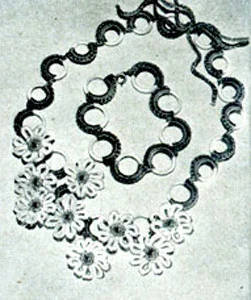 Daisy Necklace & Bracelet Pattern #2108