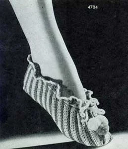 Striped Bed Socks Pattern | No. 4704