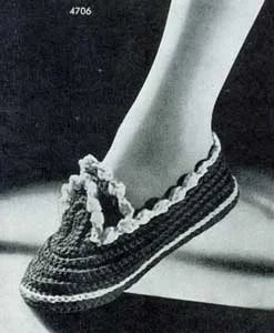 Double Buckle Slipper Pattern | No. 4706