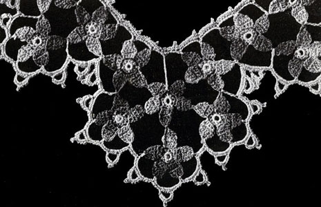Wide Violet Edging Pattern