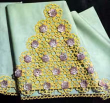 Petal Pyramid Motif Pattern