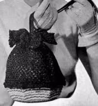 Petal Trimmed Openwork Pouch Bag Pattern