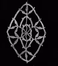 Oblong Medallion with Leaves Pattern